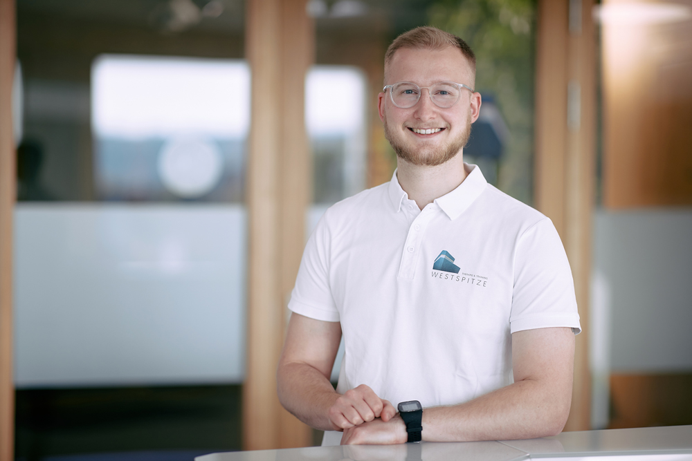 Physiotherapie und Training Tübingen - Portrait von Lennart Hahn