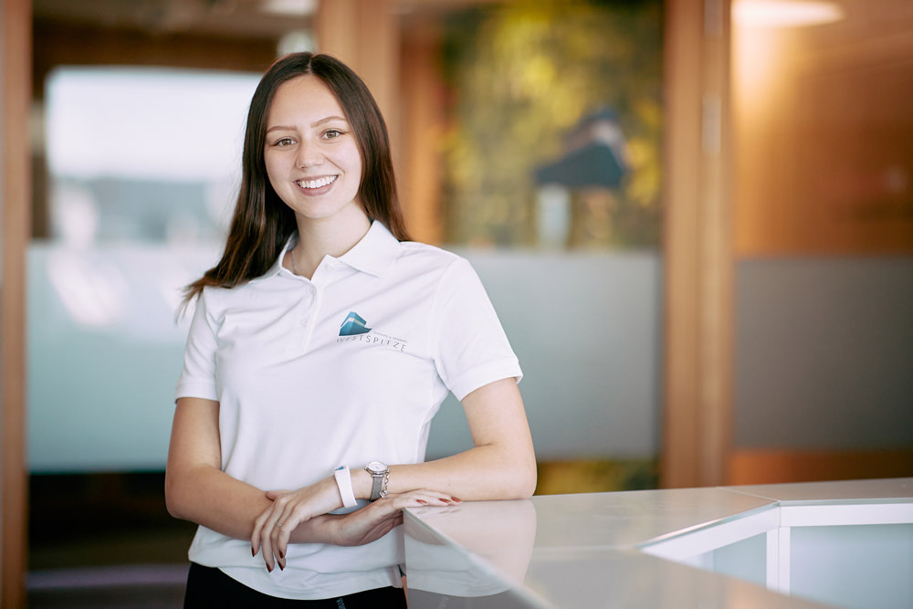 Physiotherapie und Training Tübingen - Portrait von Elena Vaporidis